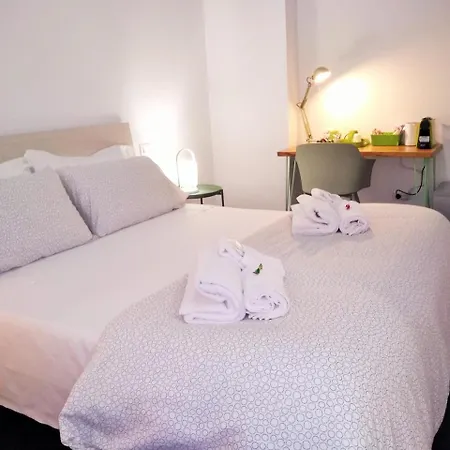 Casa Italiano - Bestbnb Garbatella * روما