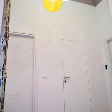 Casa Italiano - Bestbnb Garbatella * روما